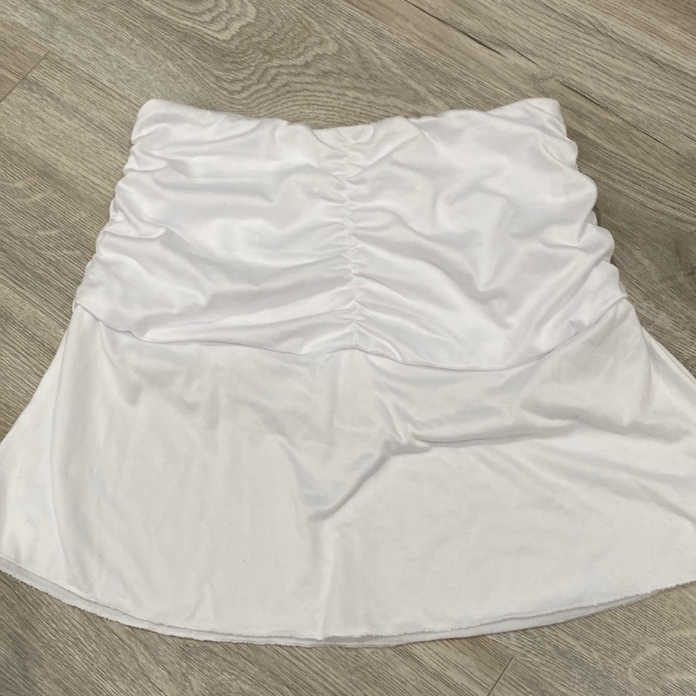 White skirt. Size small. Stretchy